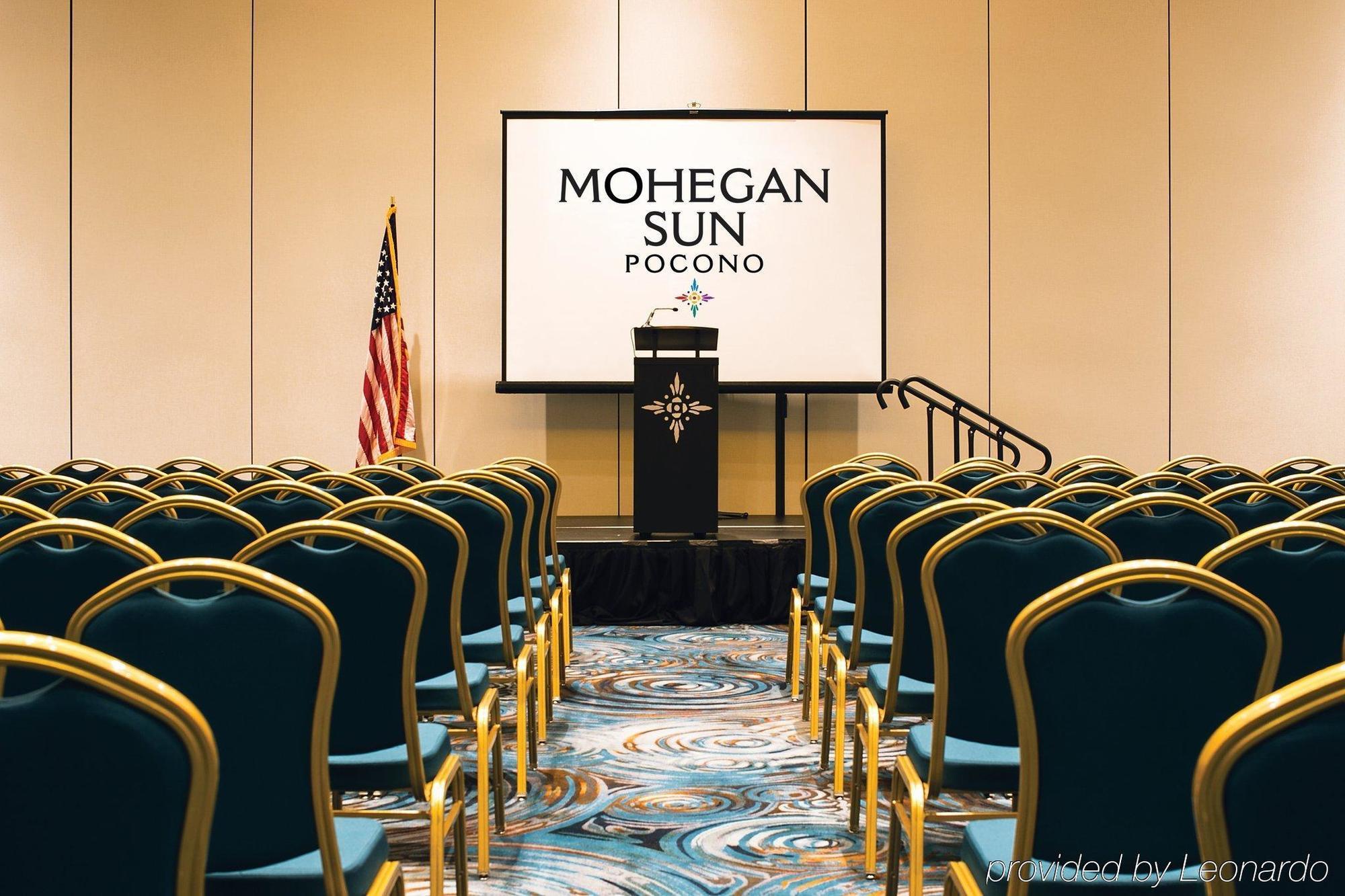 Mohegan Pennsylvania - Adults Only Wilkes-Barre Exterior foto