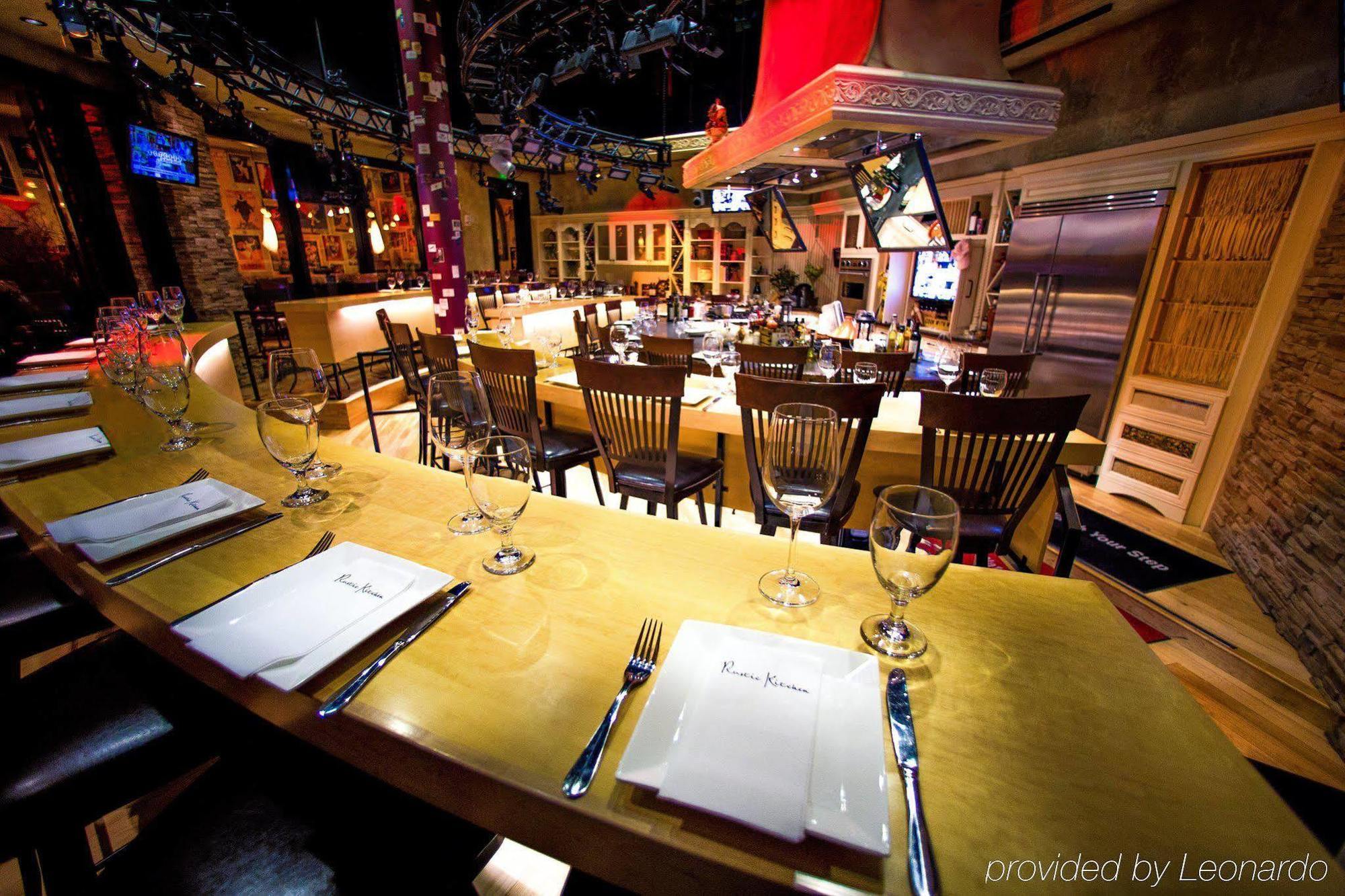 Mohegan Pennsylvania - Adults Only Wilkes-Barre Exterior foto