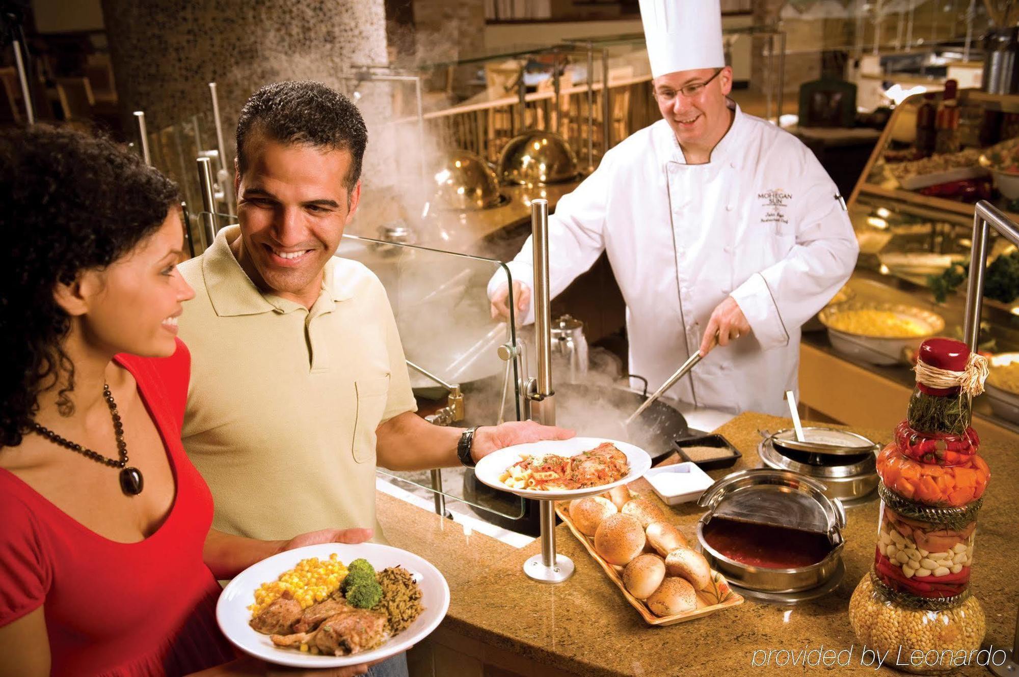 Mohegan Pennsylvania - Adults Only Wilkes-Barre Exterior foto